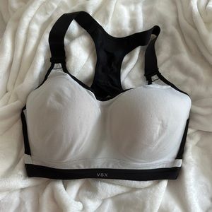 Victoria’s Secret Sports Bra - 34DDD